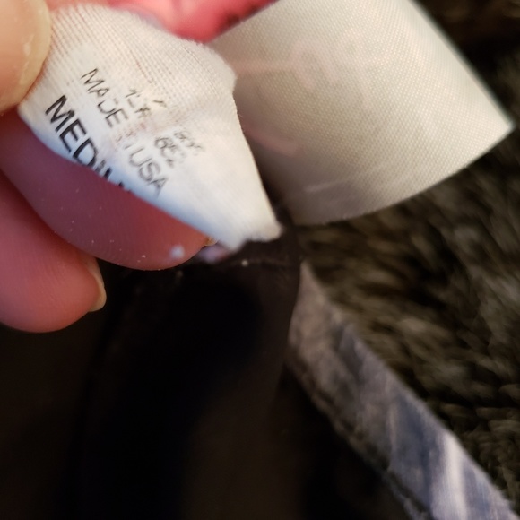 Cut 'n Paste ss top w sheer shoulders "run" design - Picture 6 of 6